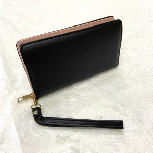 CARTEIRA LISA  GRANDE COM ALÇA DE MÃO